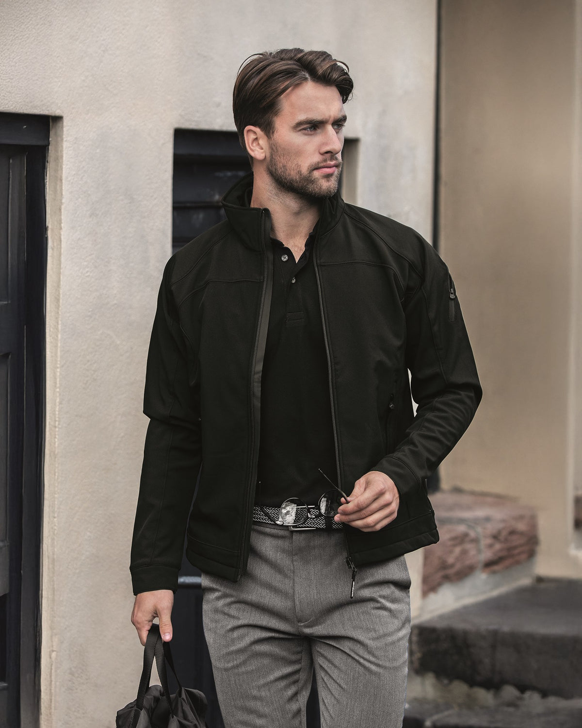 Duxbury Men Black SS20 Modelimage