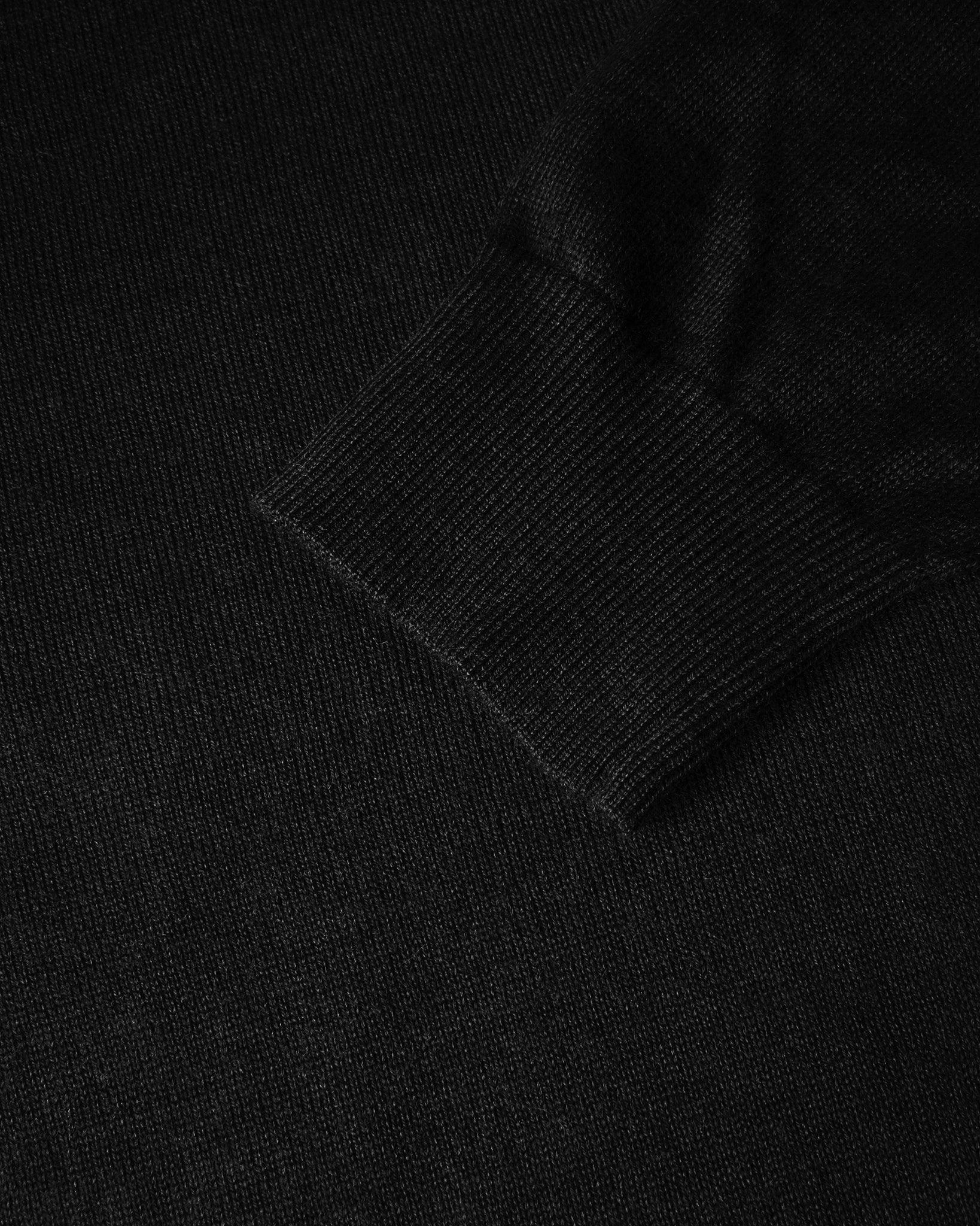 Ashbury Women Black Closeup 2