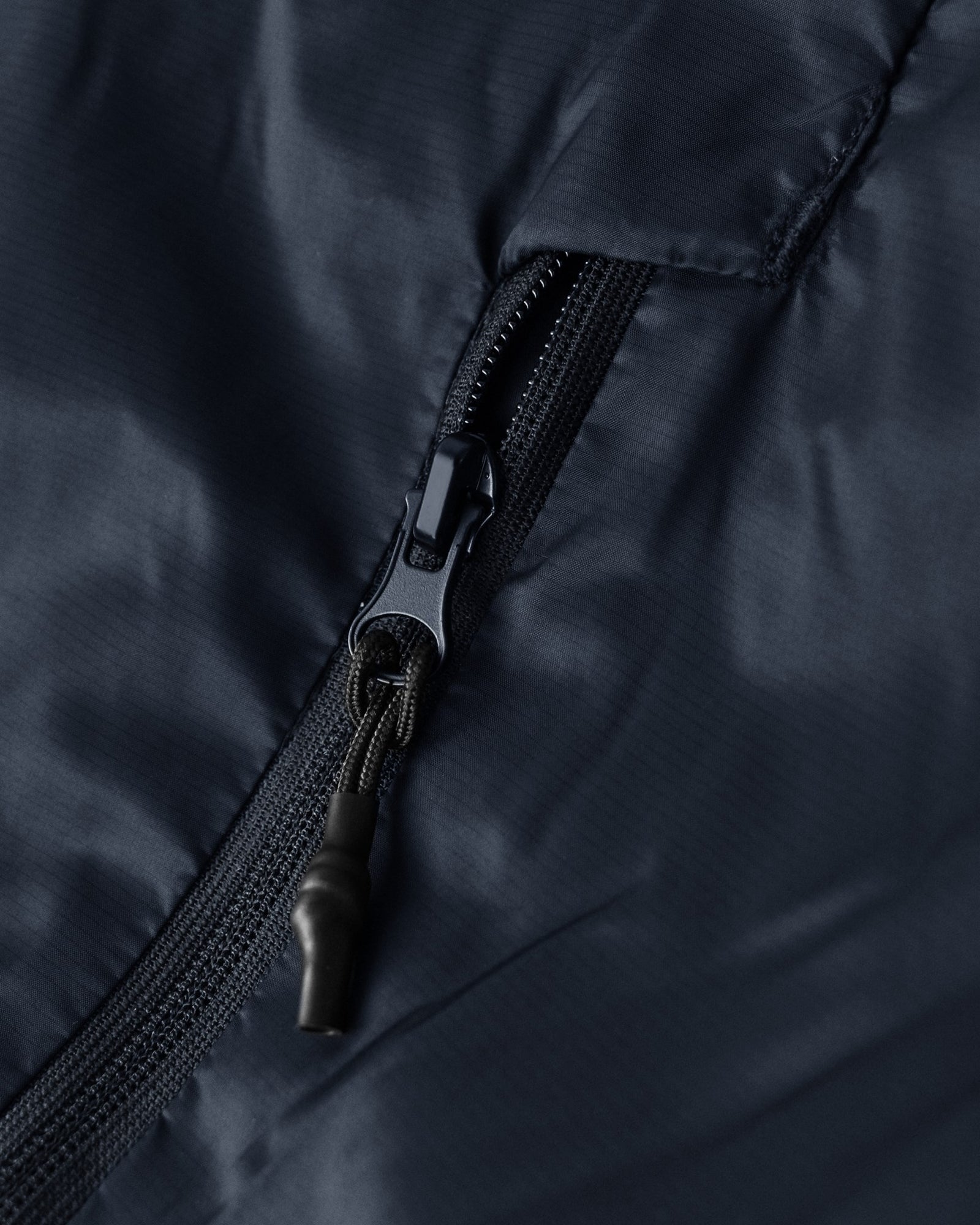 Aspen Men Navy Back