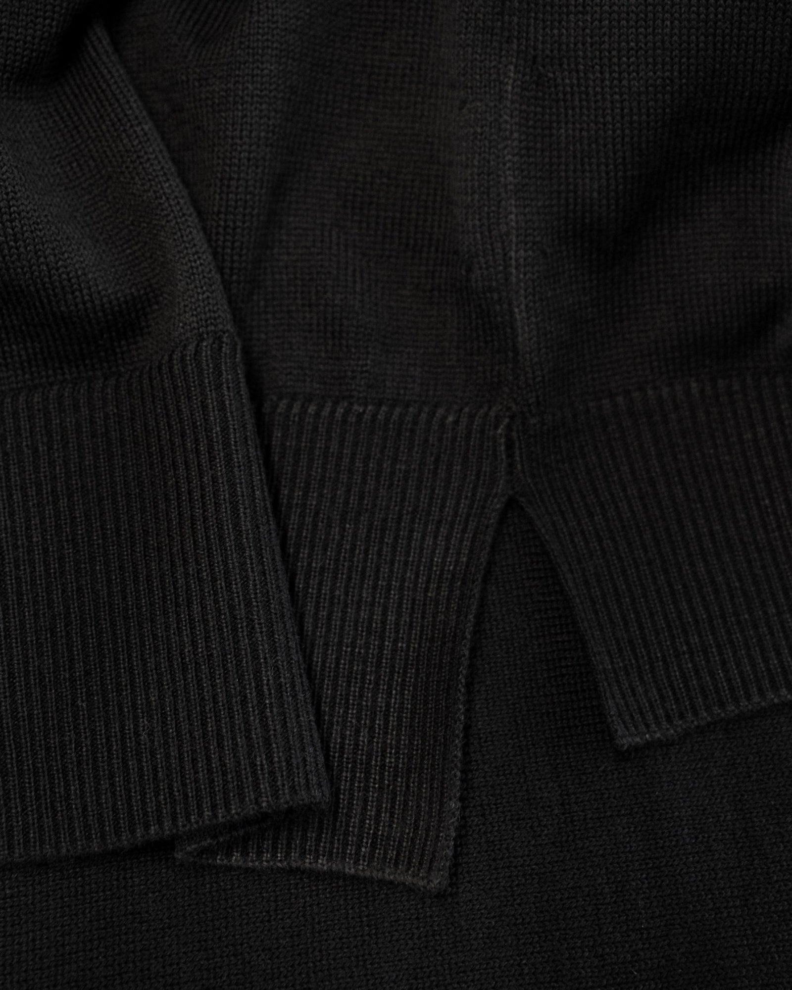 Beaufort Woman Black Back