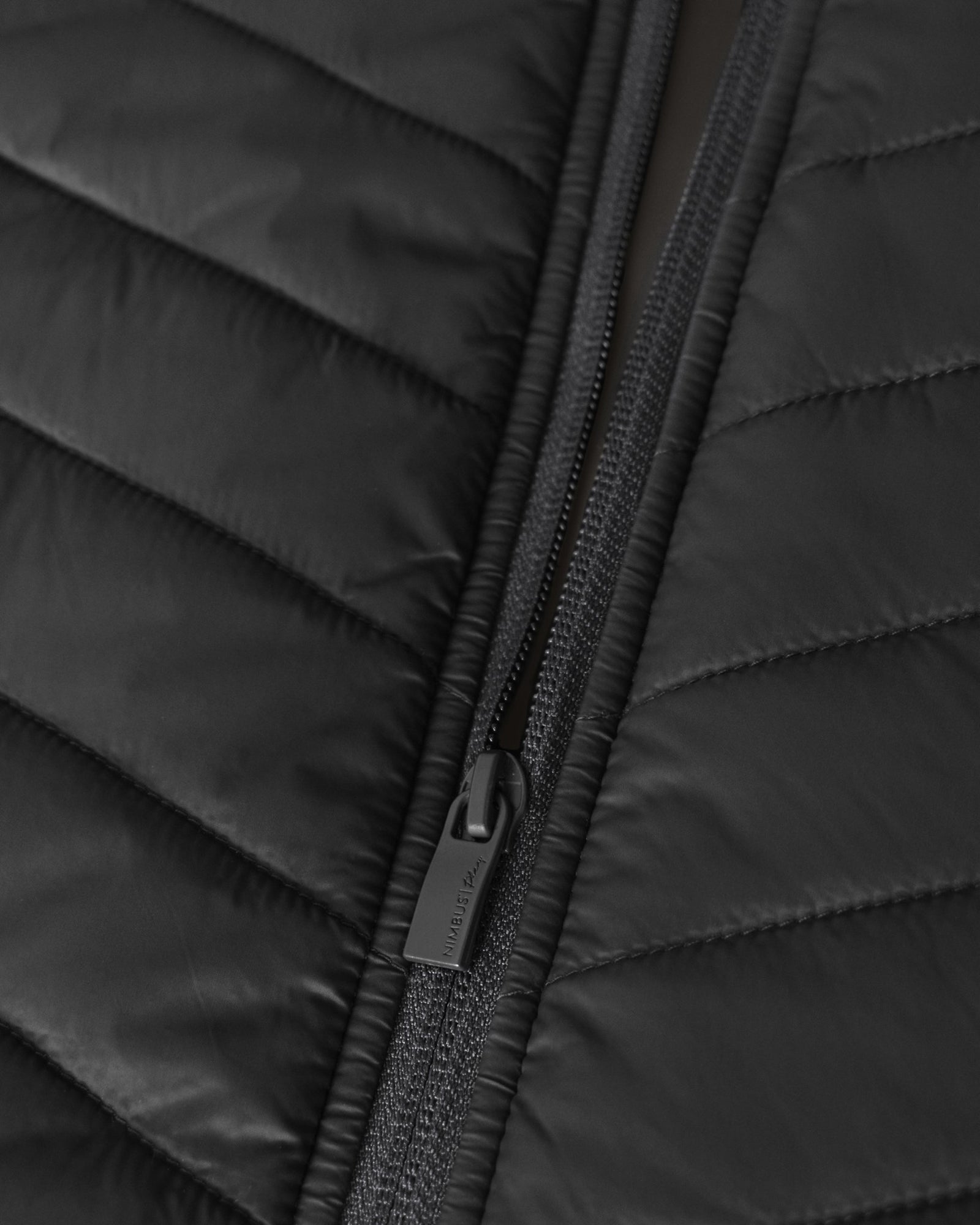 Benton Men Black Back