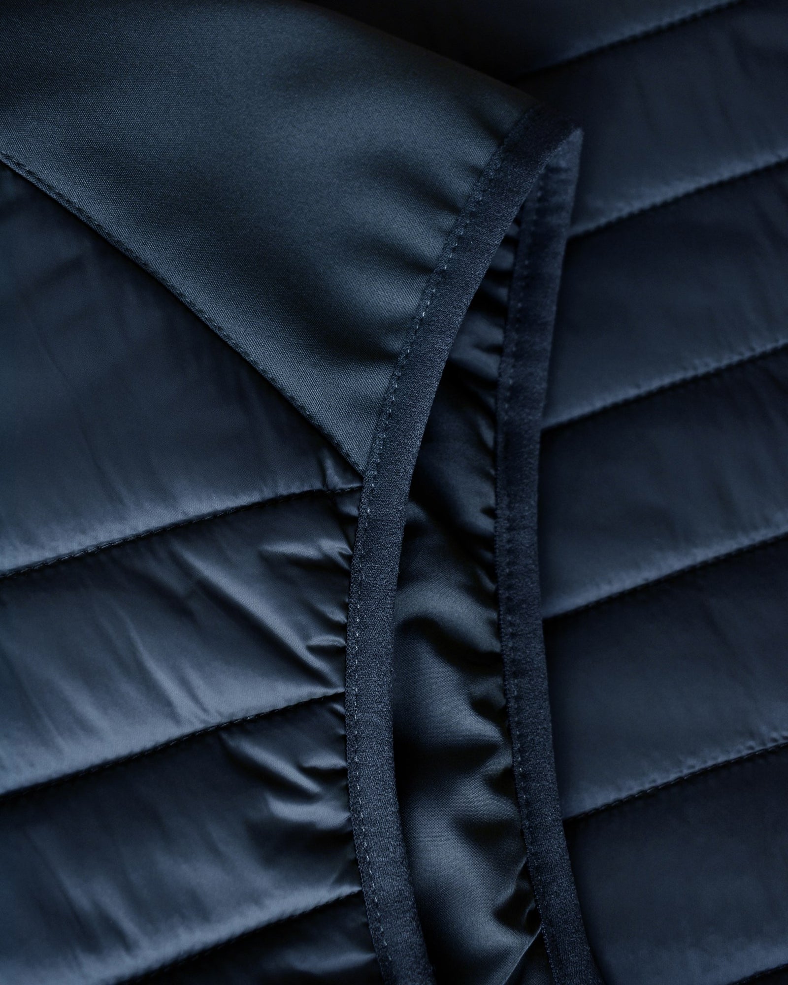 Benton Men Navy Back