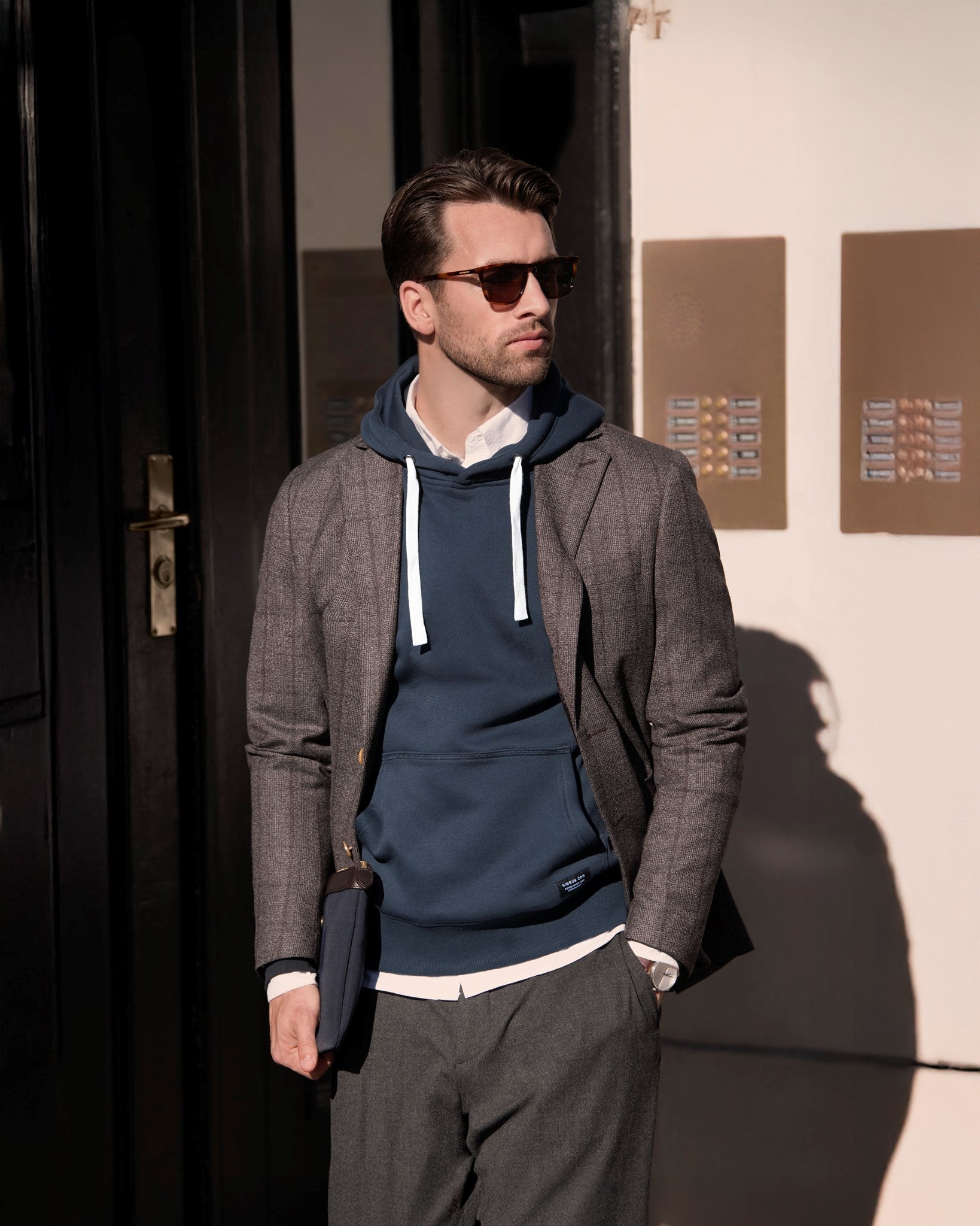 Brownsville Men Navy SS26 Modelimage (1)