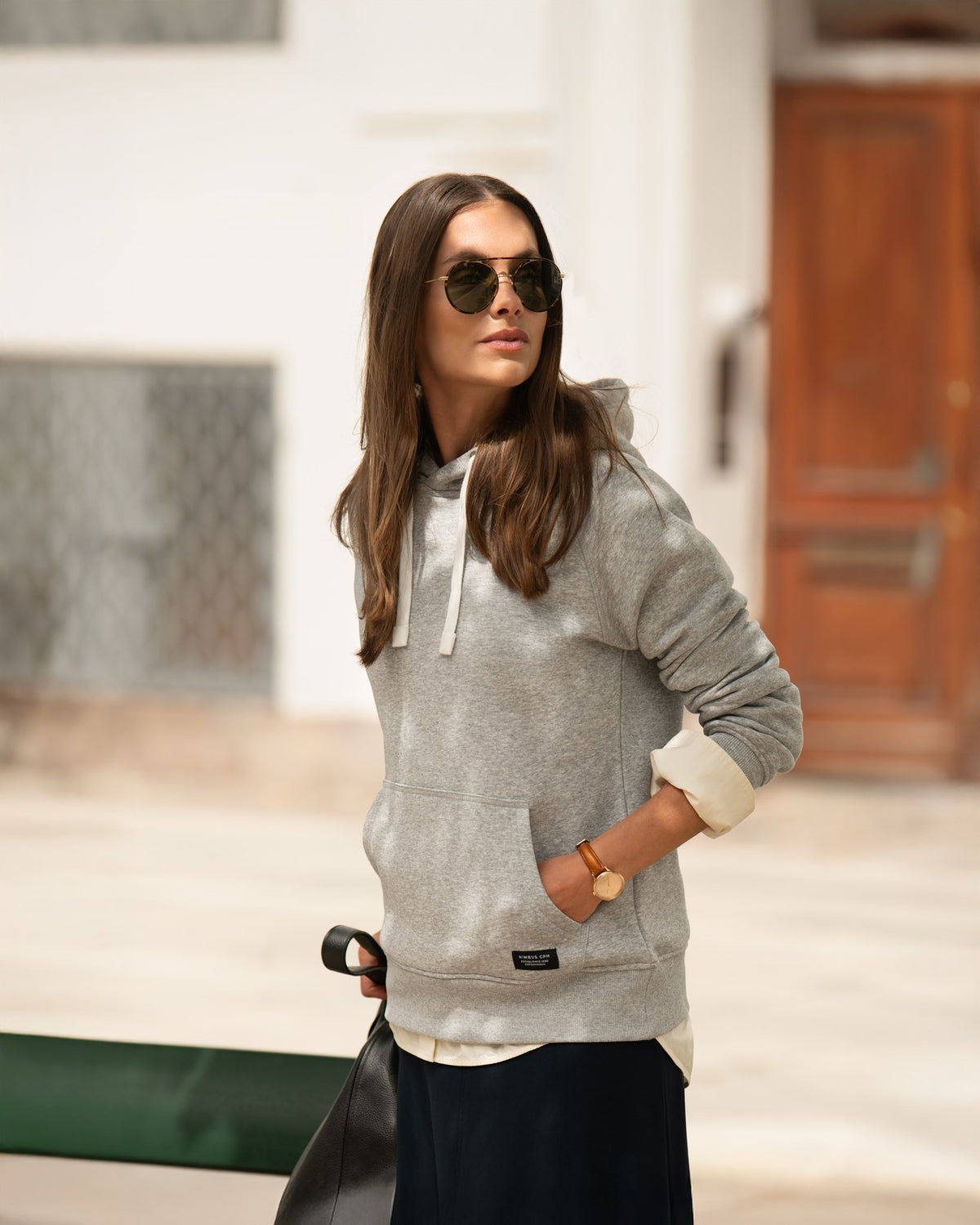 Brownsville Women Grey Melange AW24 Modelimage (1)