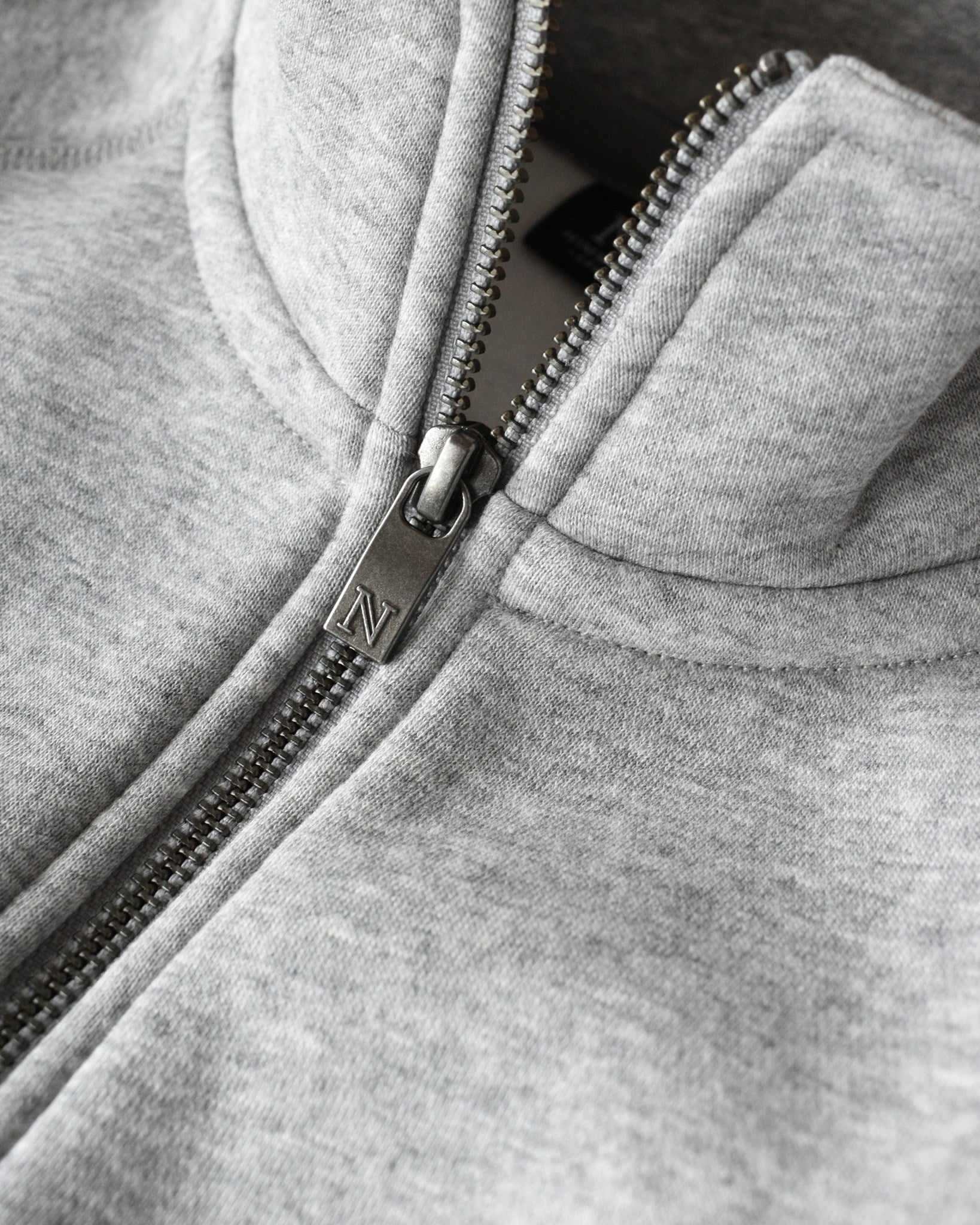 Cambridge Men Grey Melange Closeup 4