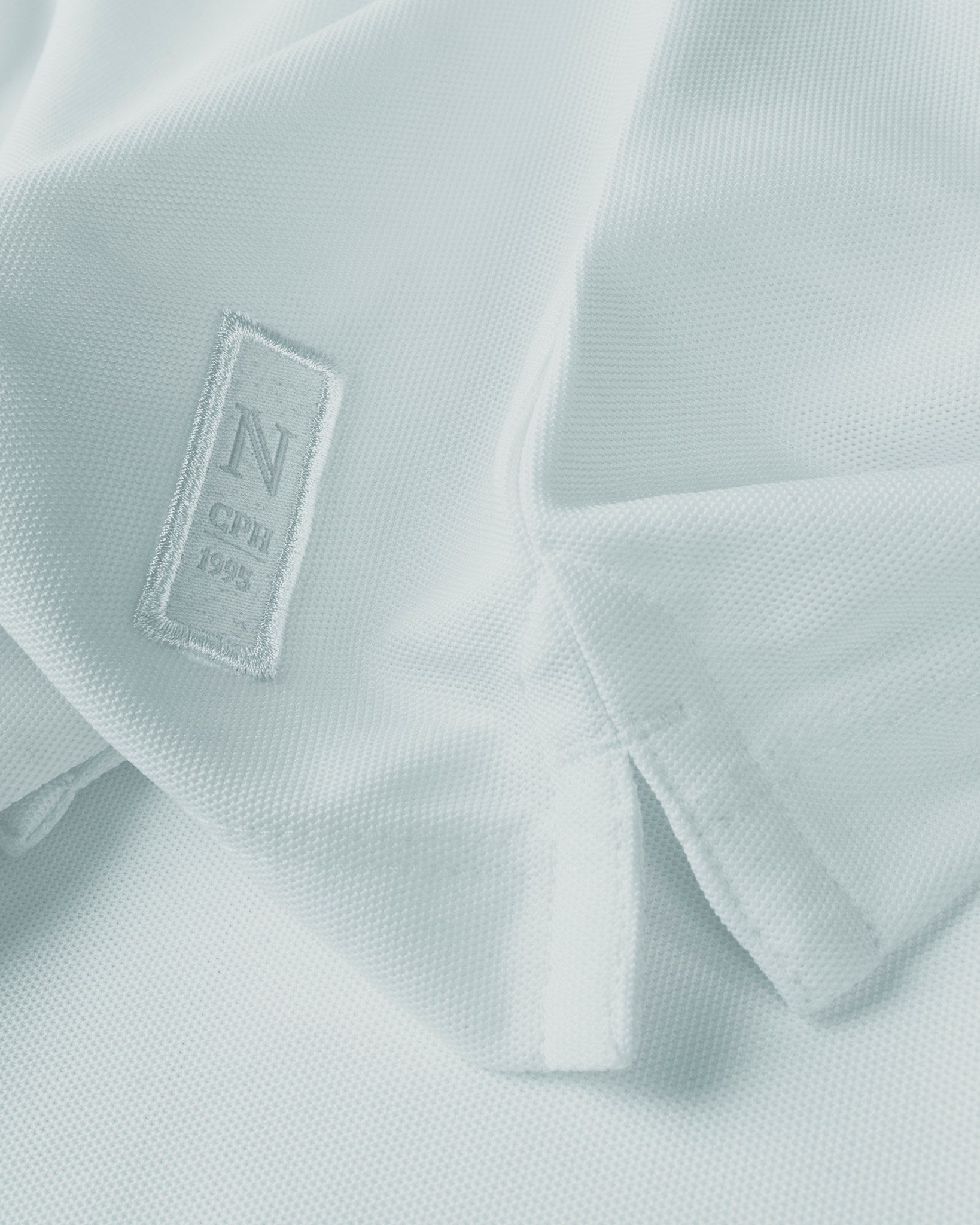 Clearwater Women Ice Grey Closeup 2