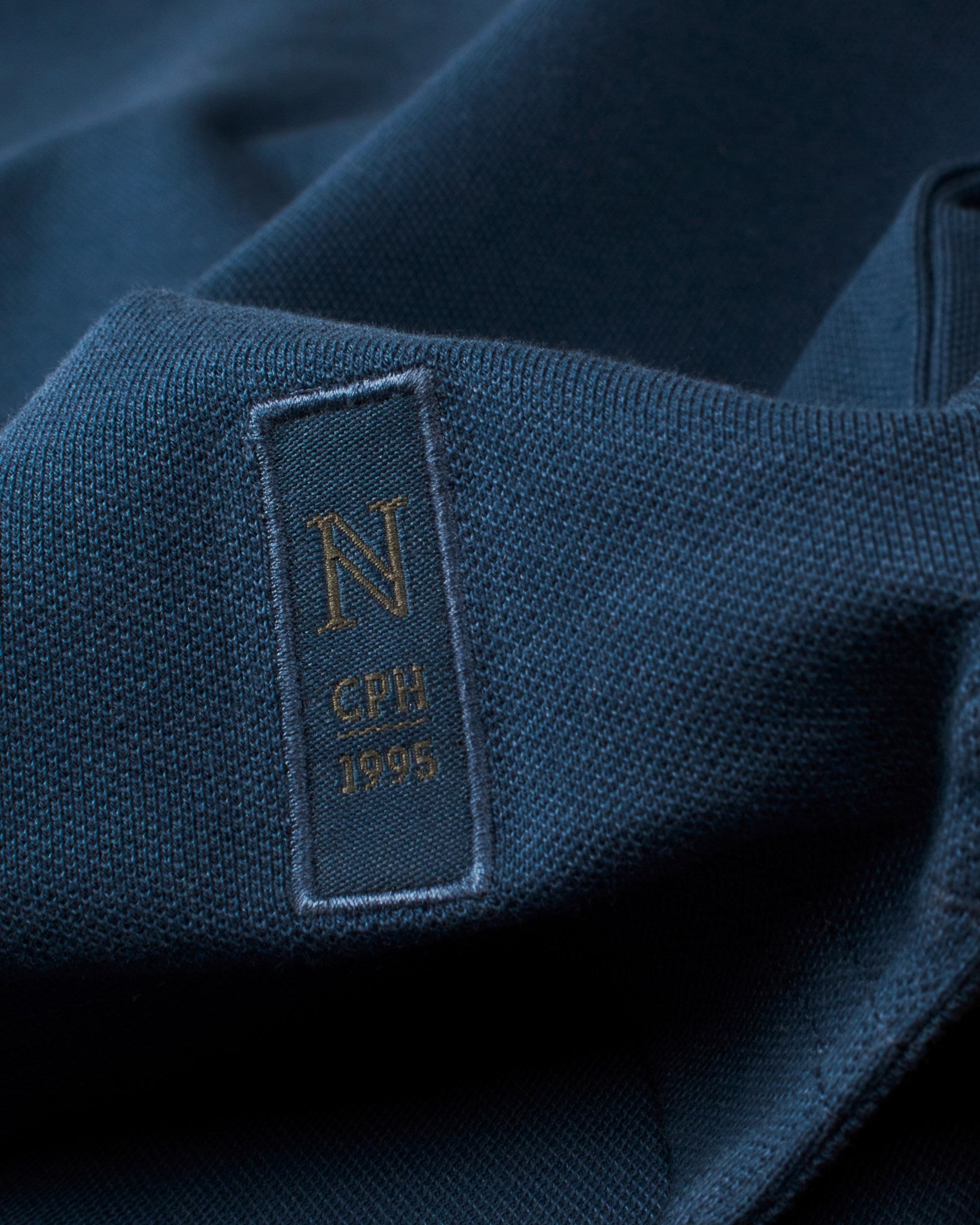 Harvard Classic Women Indigo Closeup 2