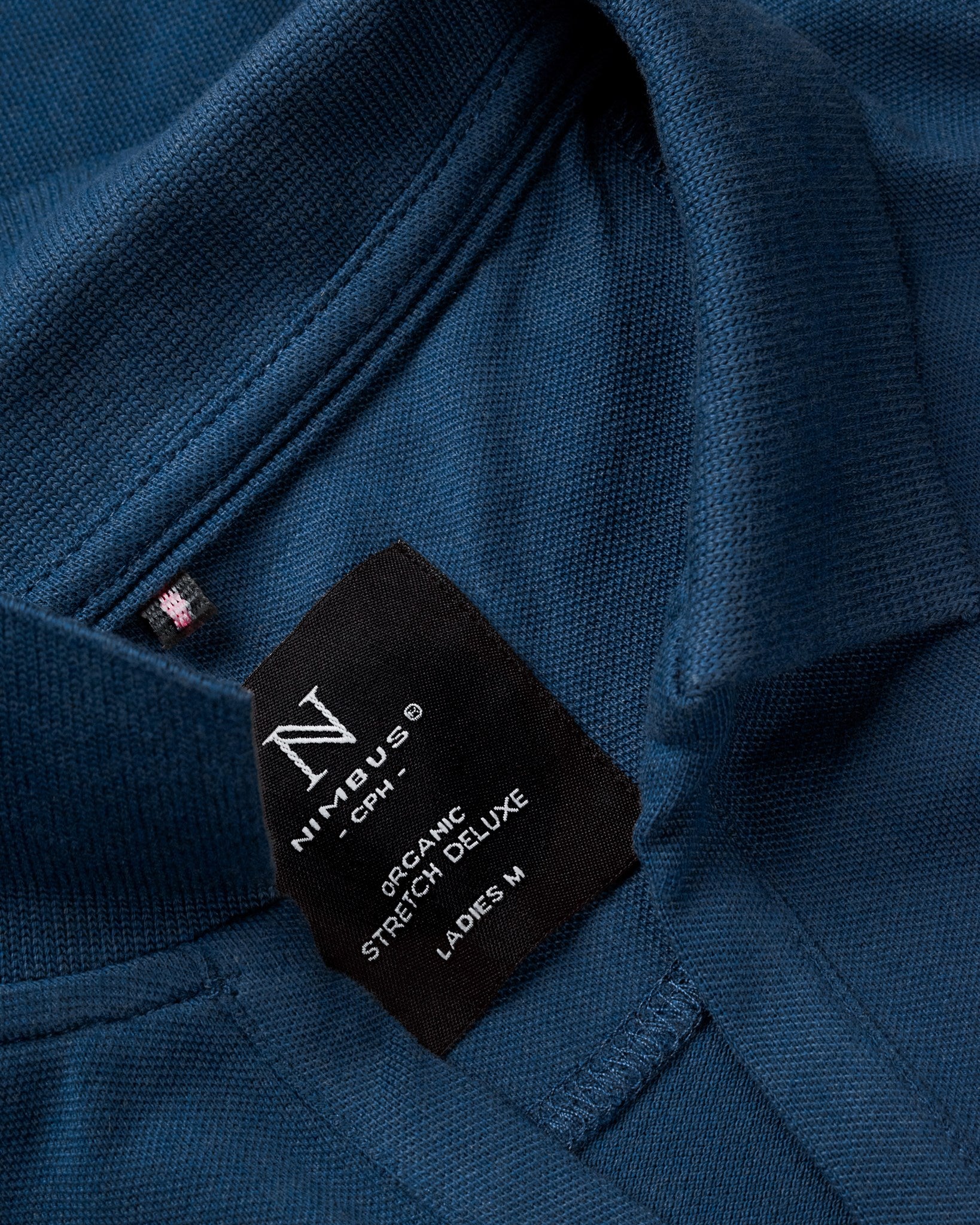 Harvard V Neck Women Indigo Closeup 3