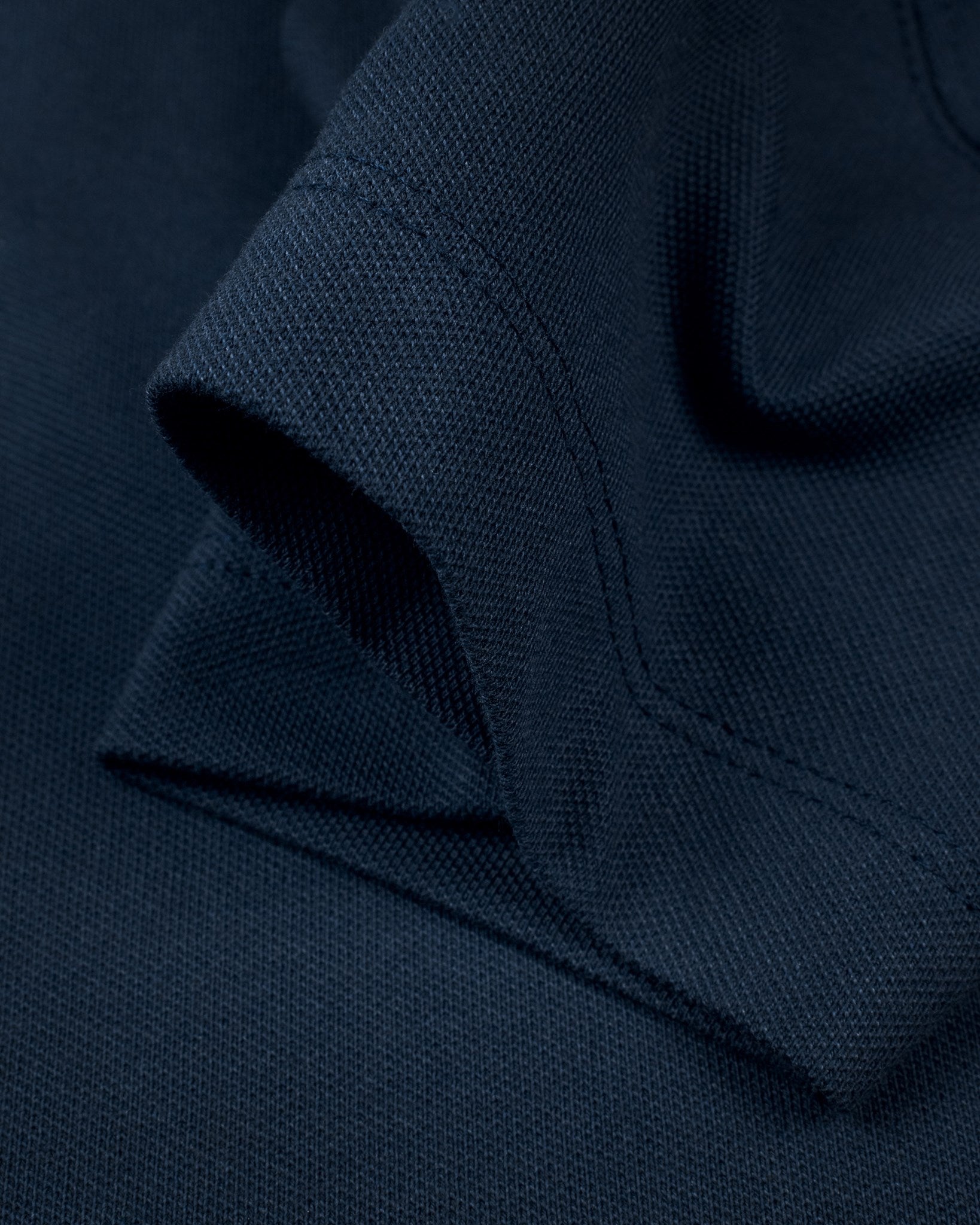 Harvard V Neck Women Navy Closeup 2