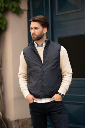 Jasper Men Navy AW25 Modelimage