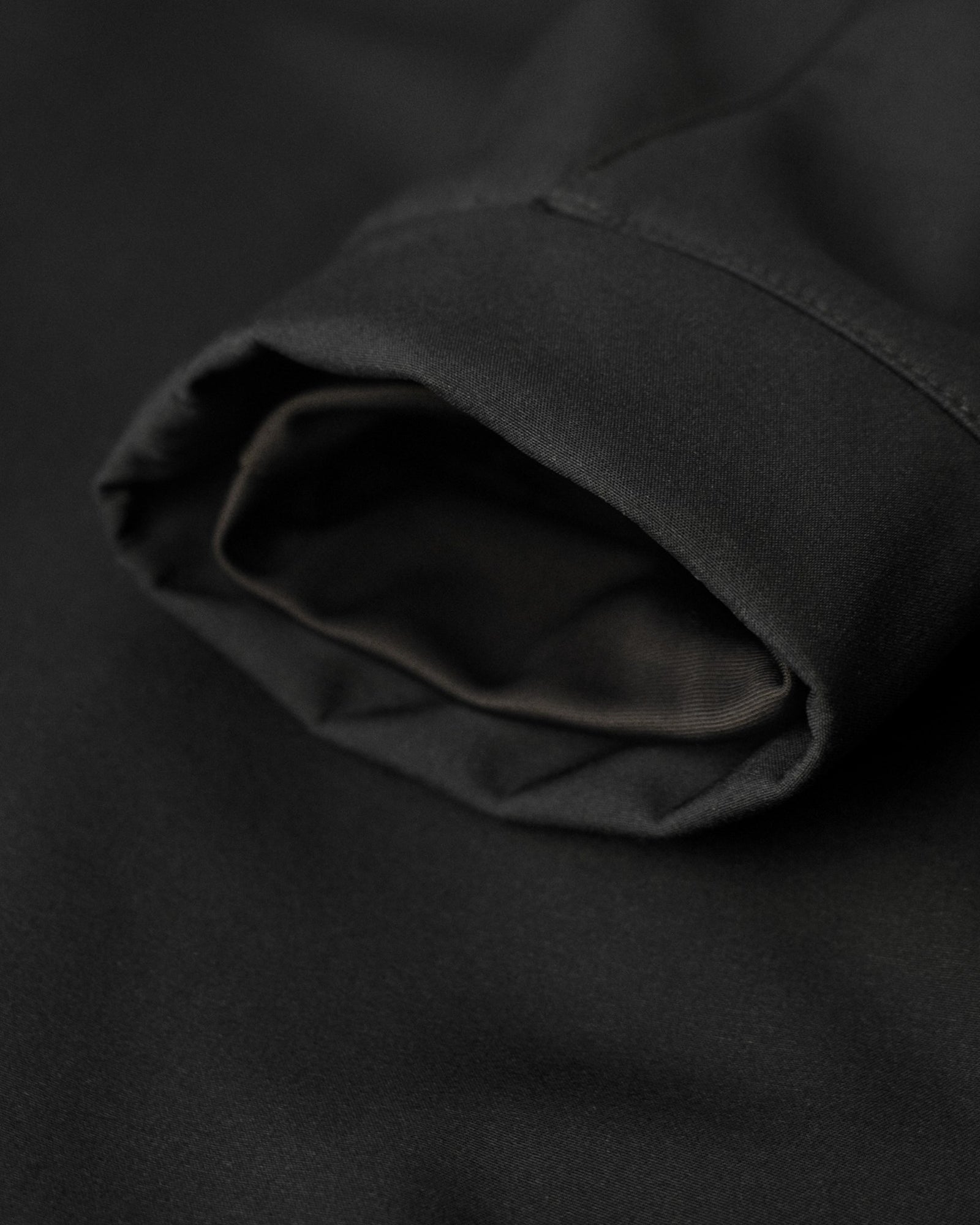 Livingston Men Black Back