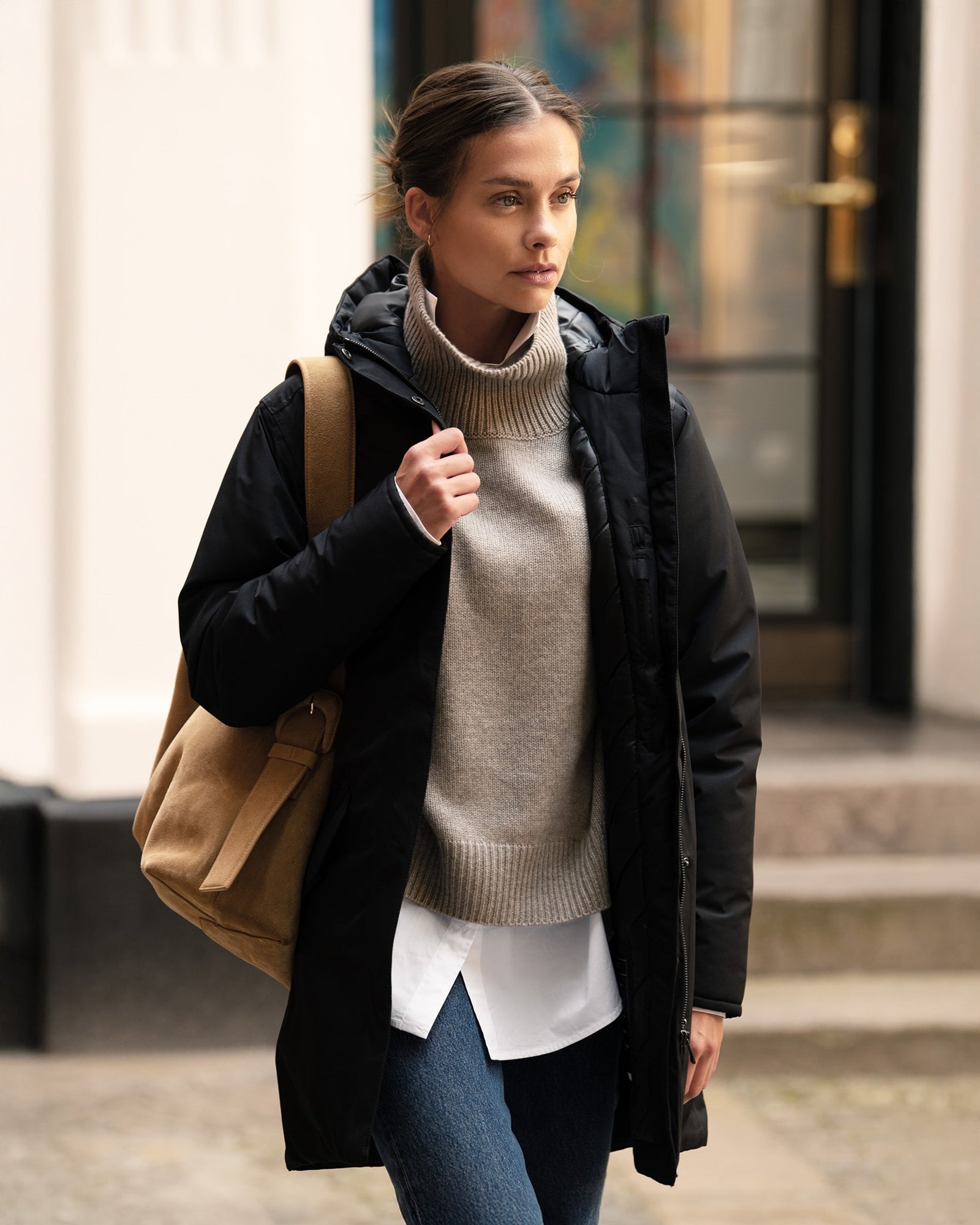 Northdale Woman Black Back