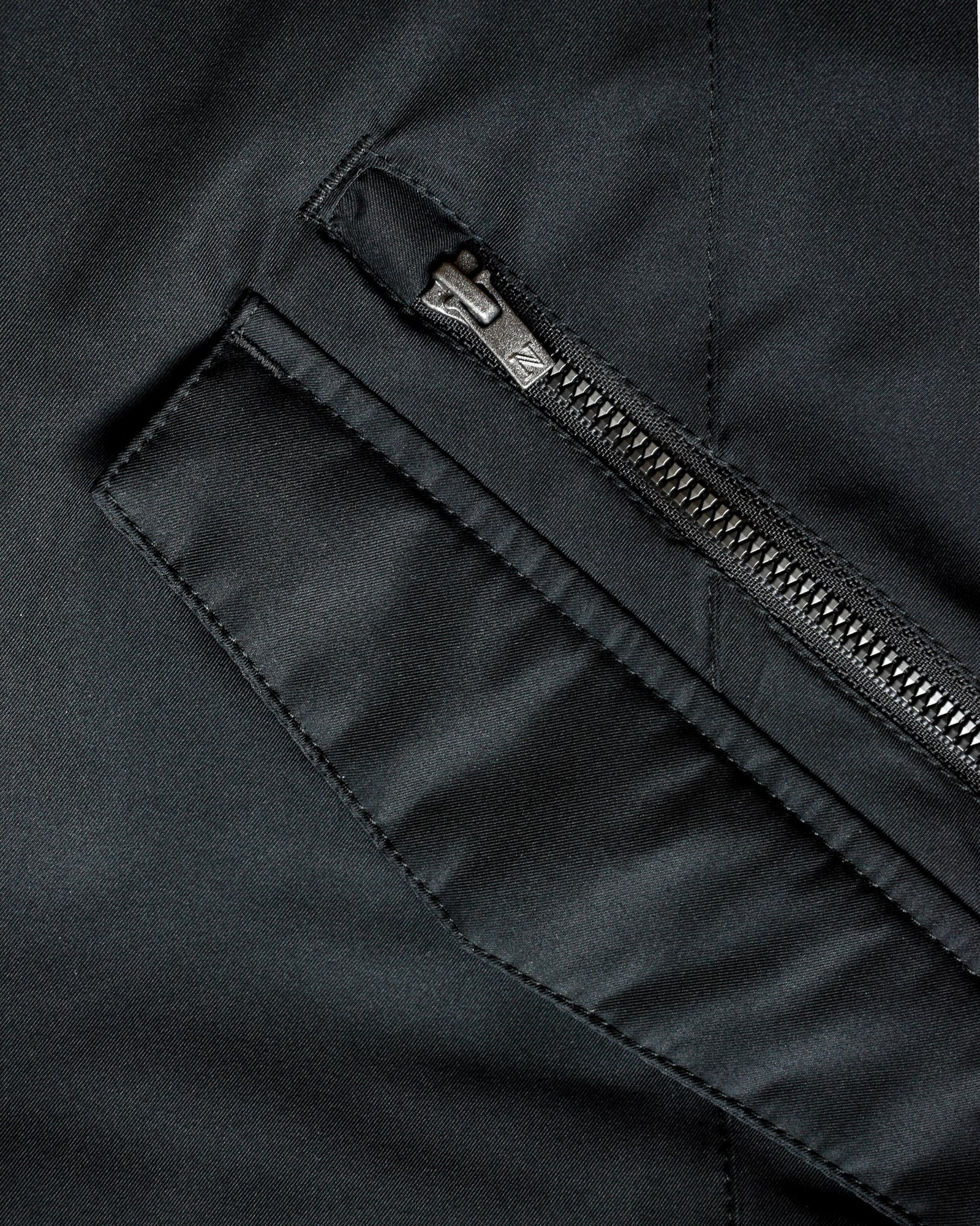 Northdale Woman Black Back