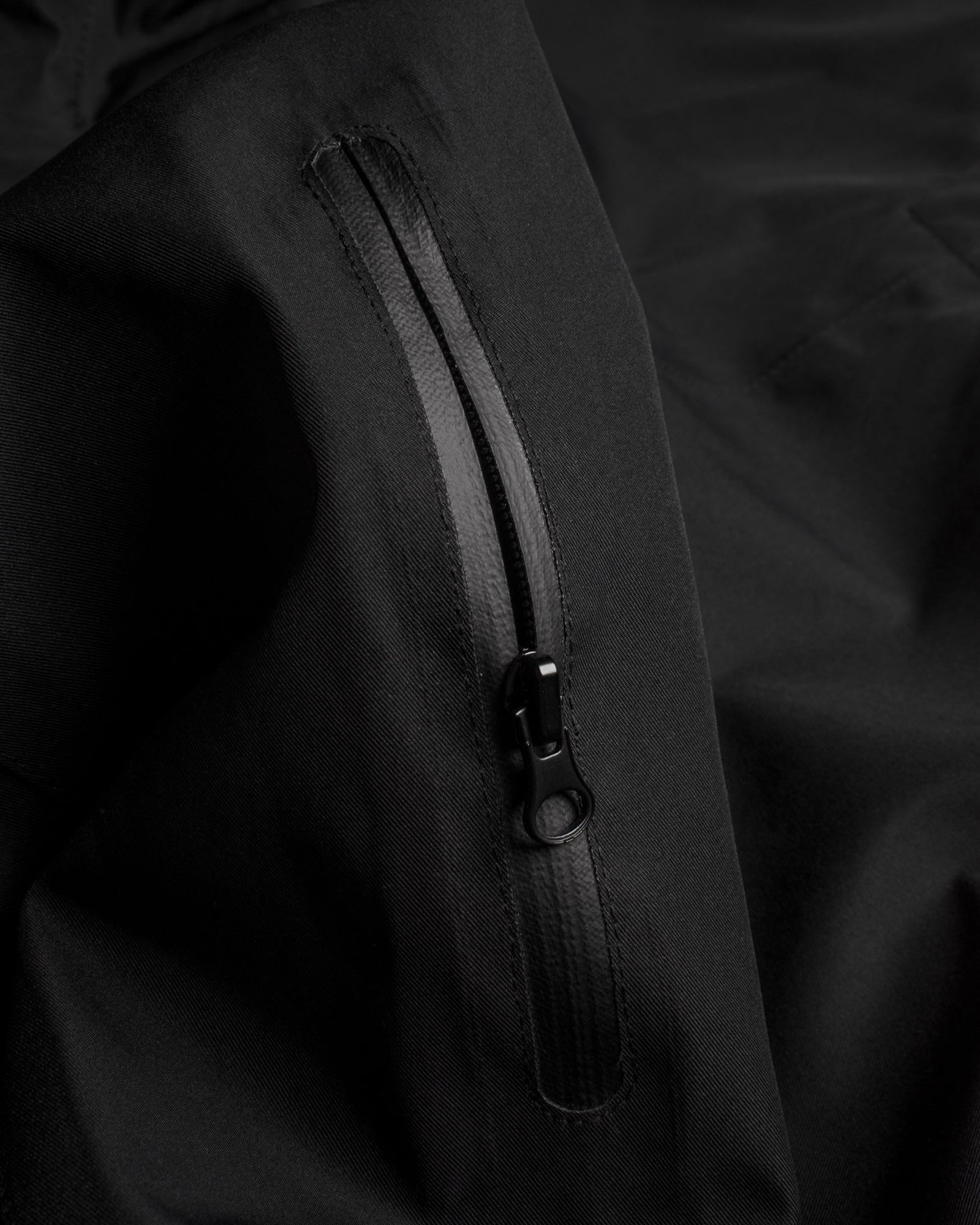 Redmond Woman Black Back