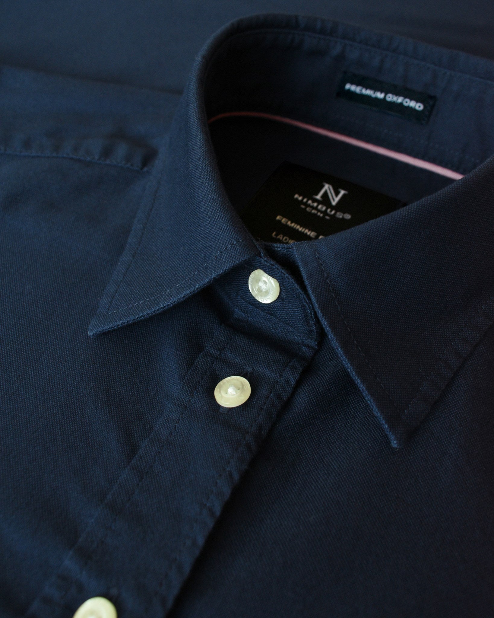 Rochester Women Ocean Blue Closeup 3