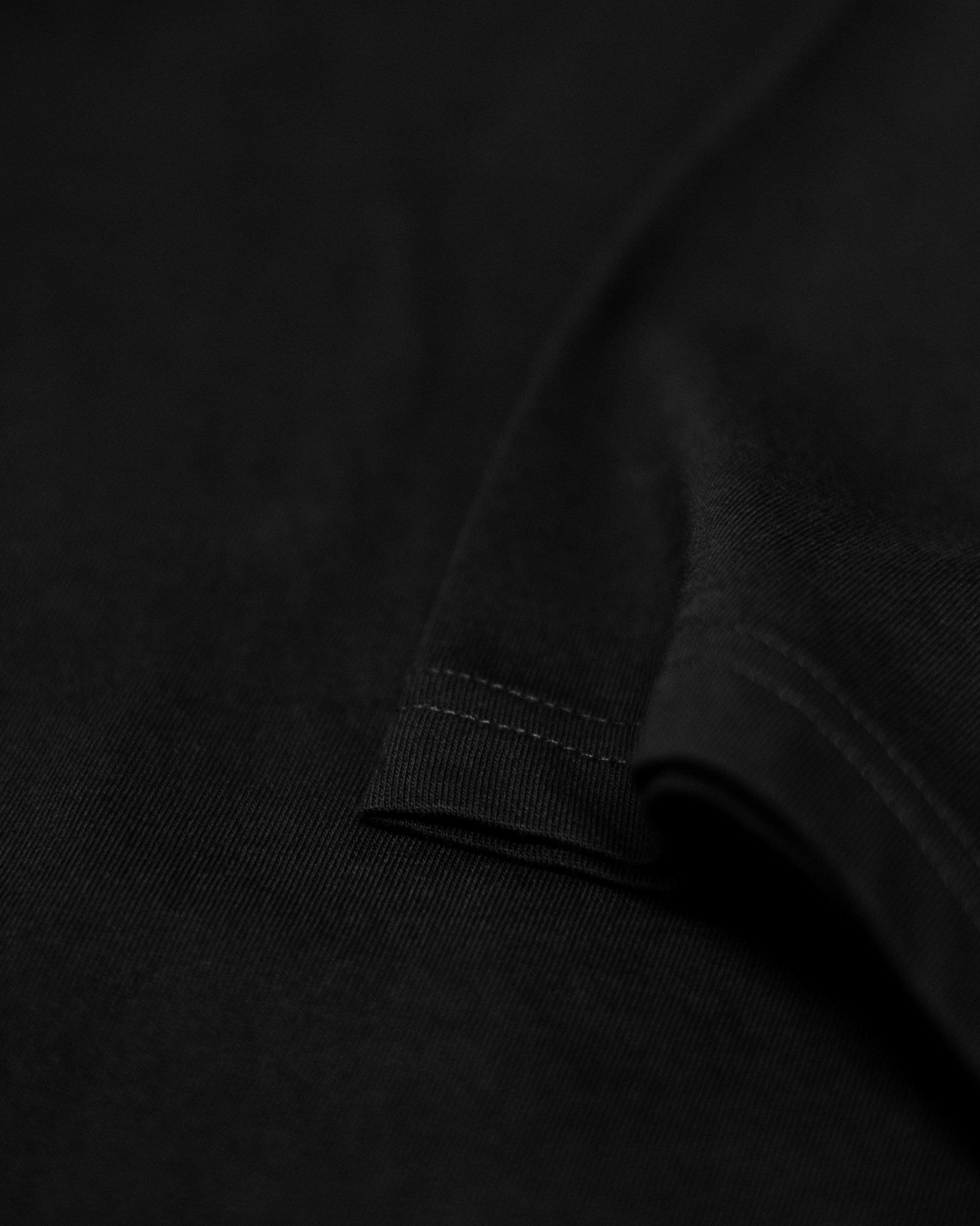 Venice Men Women Black Closeup 3