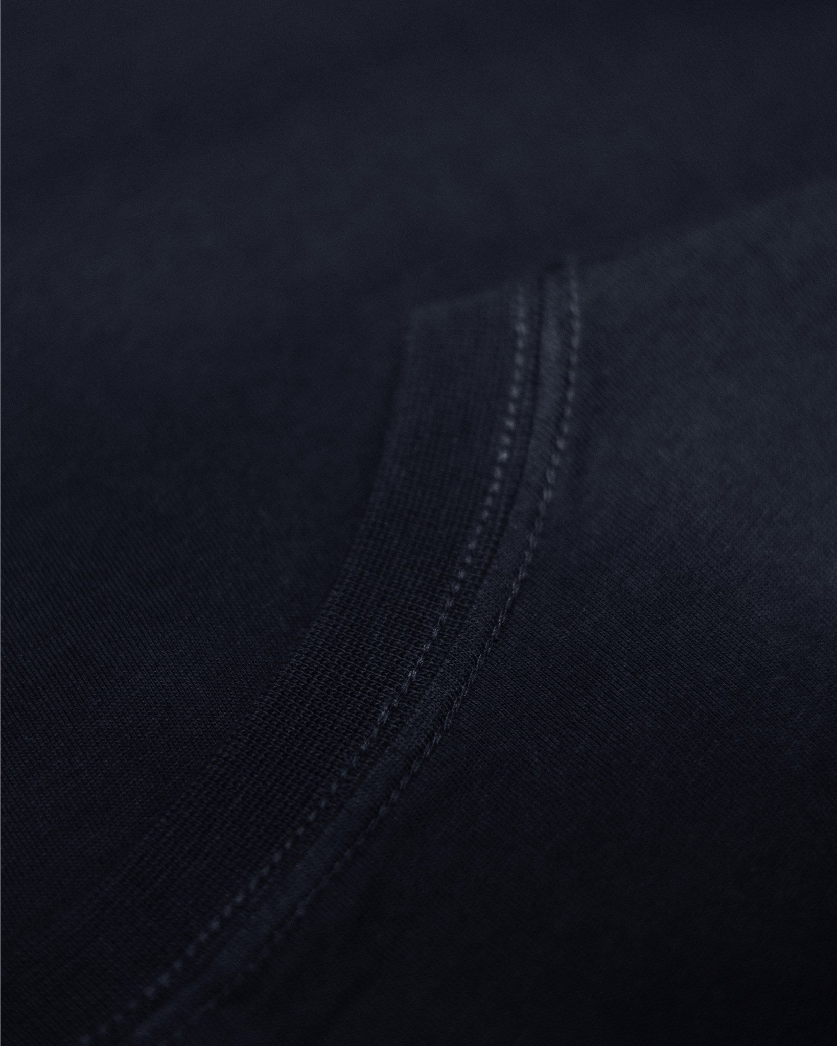 Venice Men Women Dark Navy Closeup 5