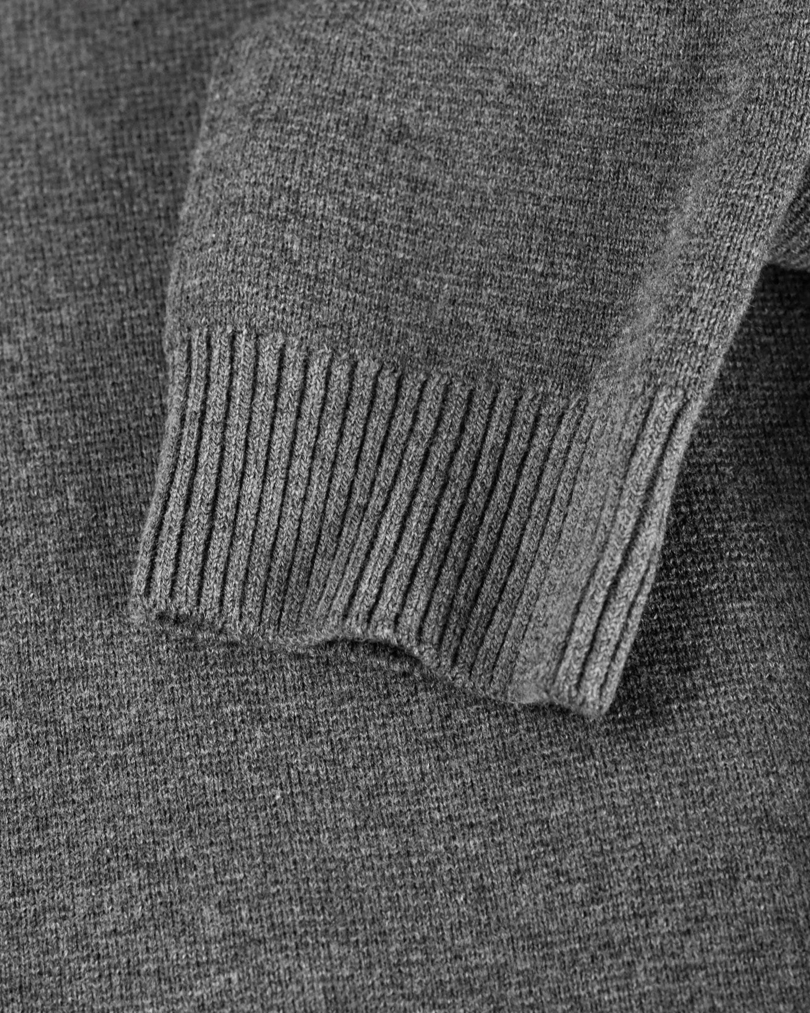 Wilton Women Dark Grey Melange Closeup 2
